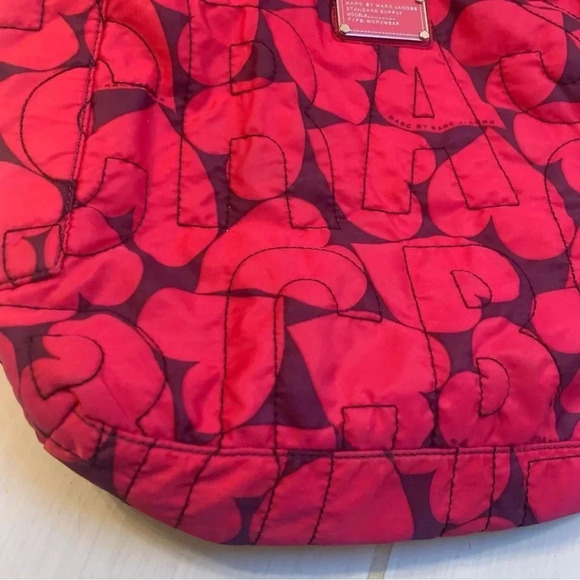 Marc by Marc Jacobs Tate Medium Heart-Print Nylon Tote - Picture 6 of 8
